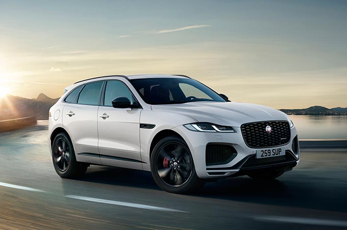 F‑PACE R‑DYNAMIC BLACK